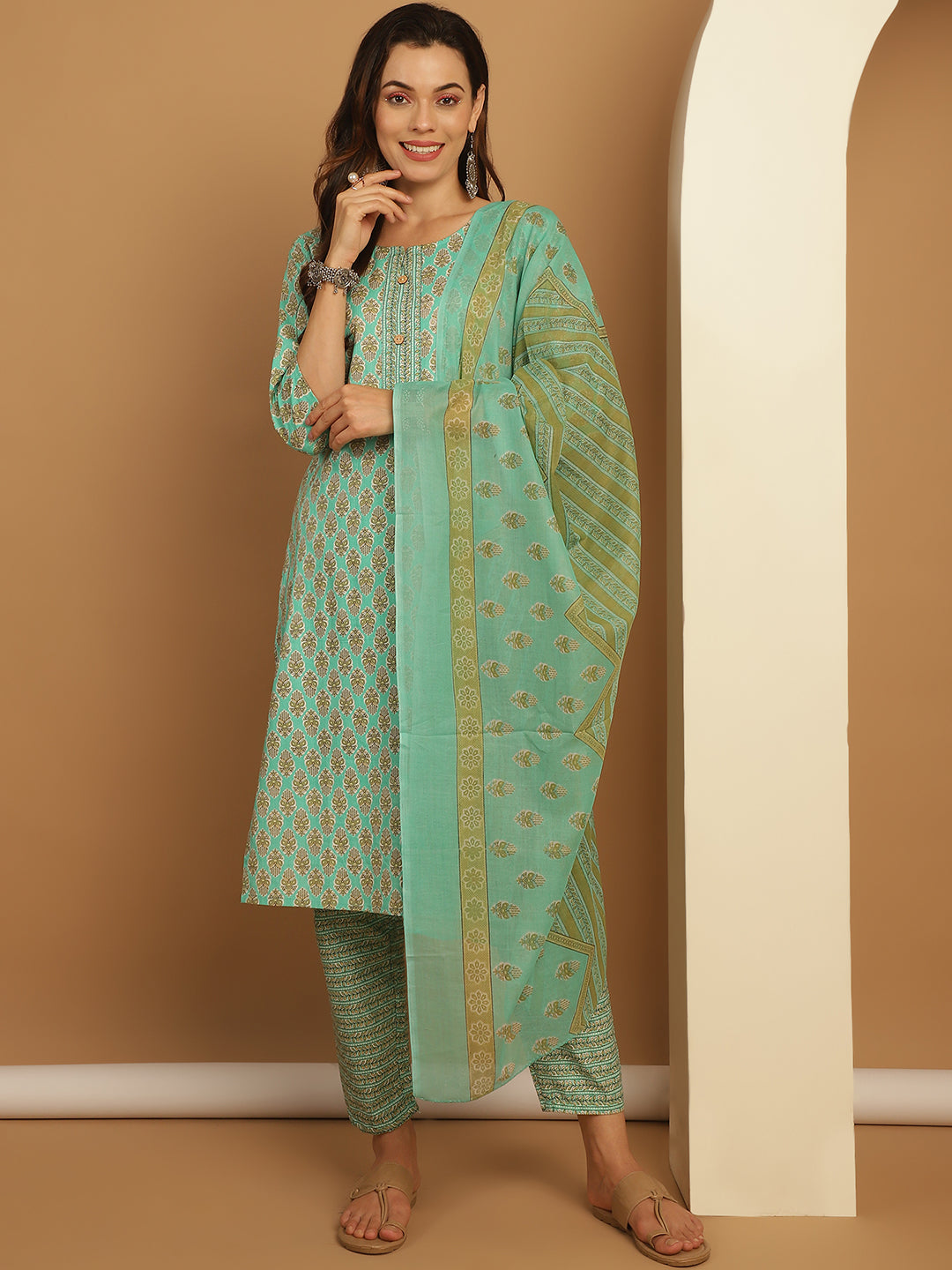 Green Printed Straight Kurta With Trousers & Dupatta ( ANKW PS D 1549 Green )