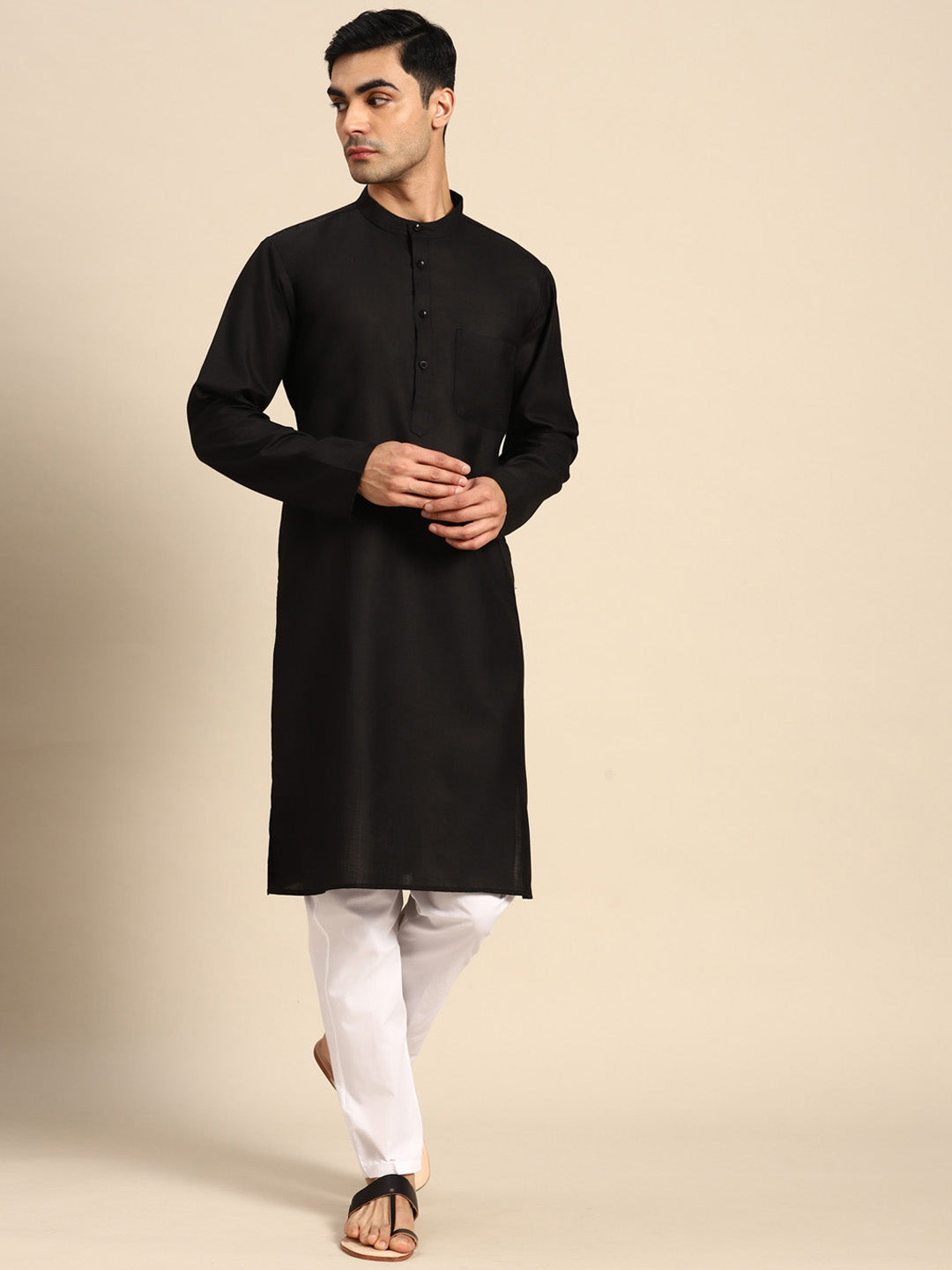 Solid Kurta for Men ( AAMKKO 101Black )