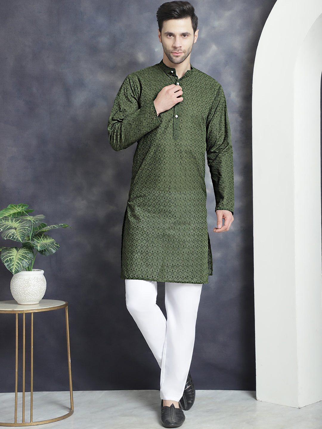 Men's Olive Green Embroidered Kurtas ( ANMKKO 1450live )