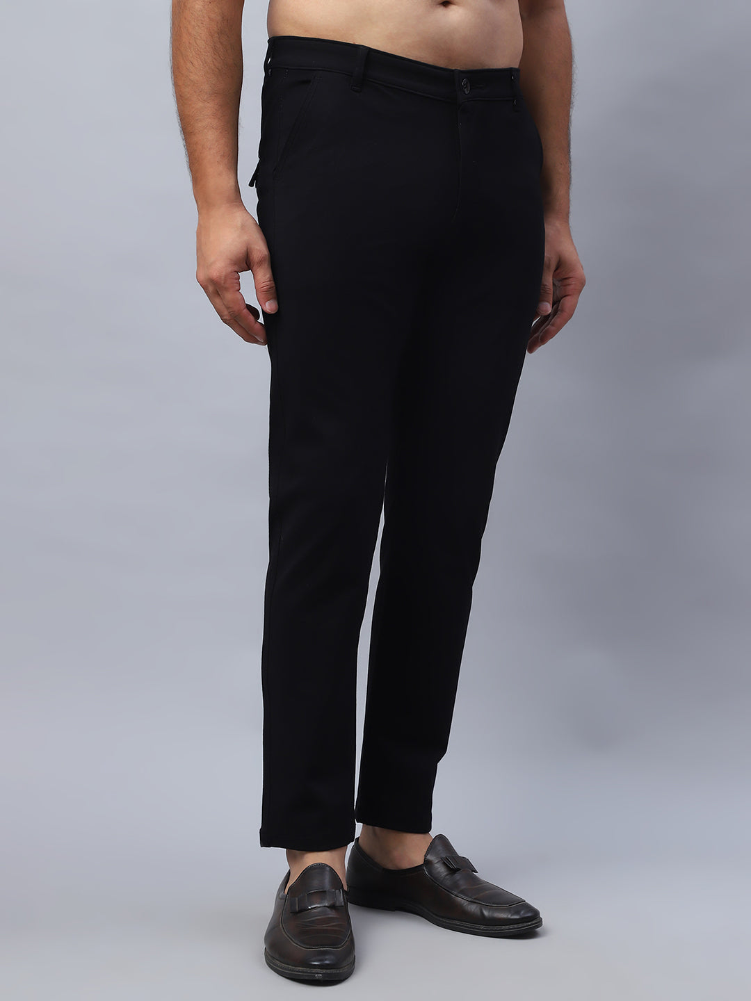 Tapered Fit Solid Trousers For Men ( FGP 279Black )