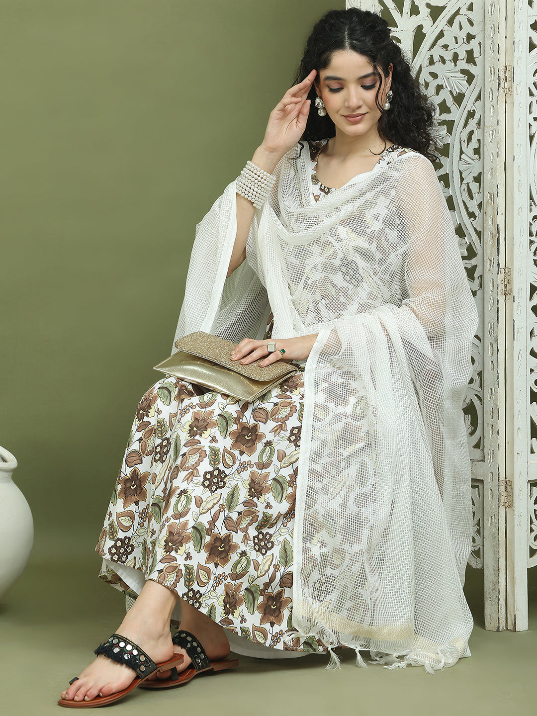 Foil Printed flared kurta pallazos With Dupatta ( JOKPL 2137W D31W 1581 Brown )