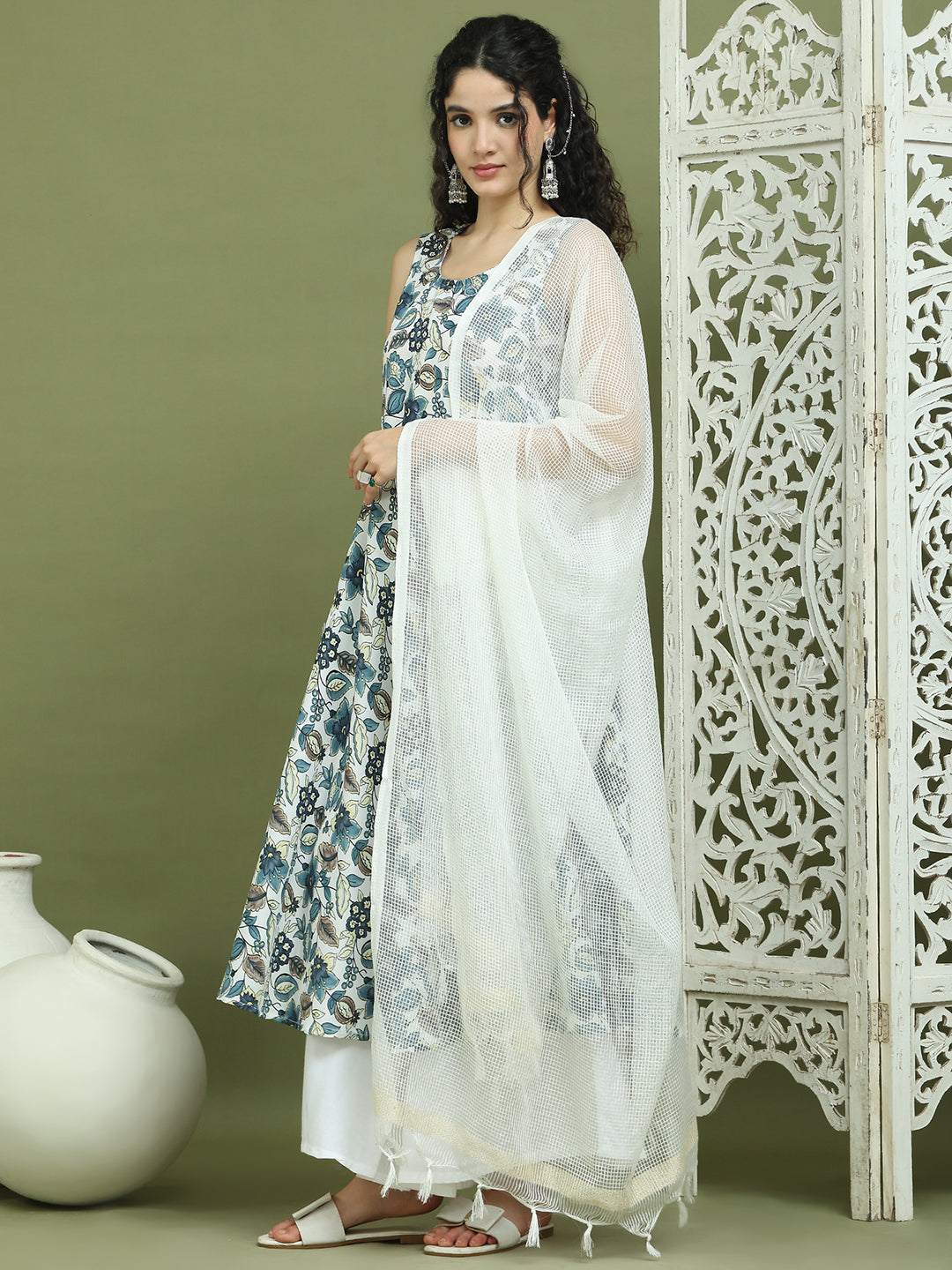Foil Printed flared kurta pallazos With Dupatta ( JOKPL 2137W D31W 1581 Navy )