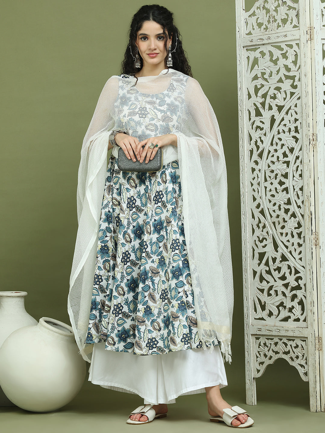 Foil Printed flared kurta pallazos With Dupatta ( JOKPL 2137W D31W 1581 Navy )