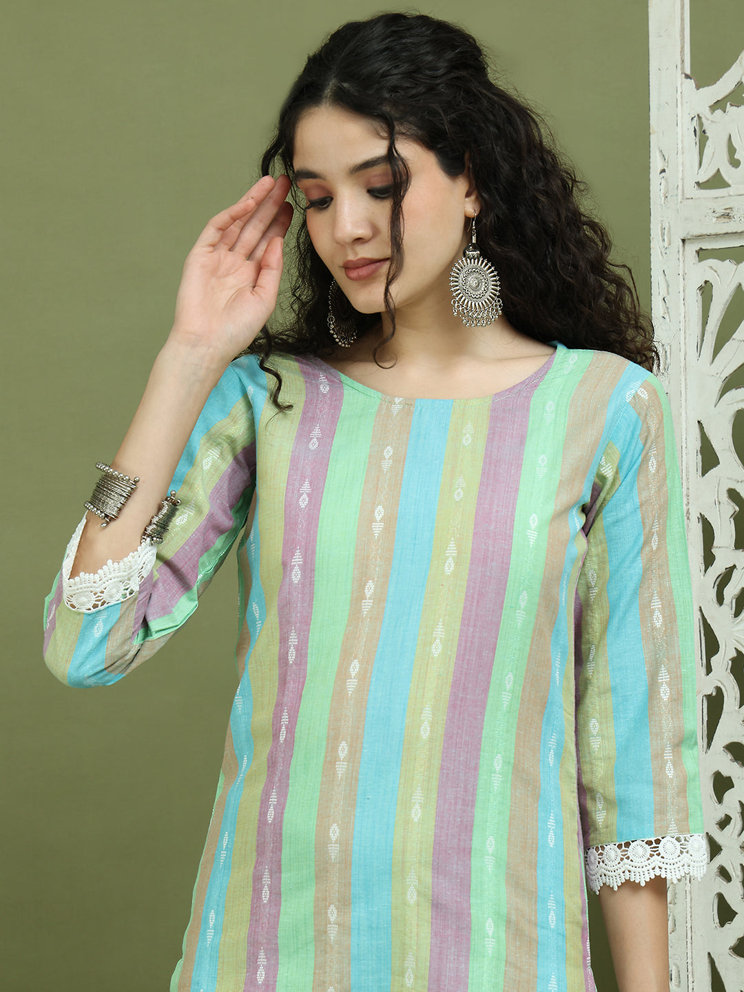Lace Work, Woven Design straight Kurtas for Women ( JOK 1589 Green )