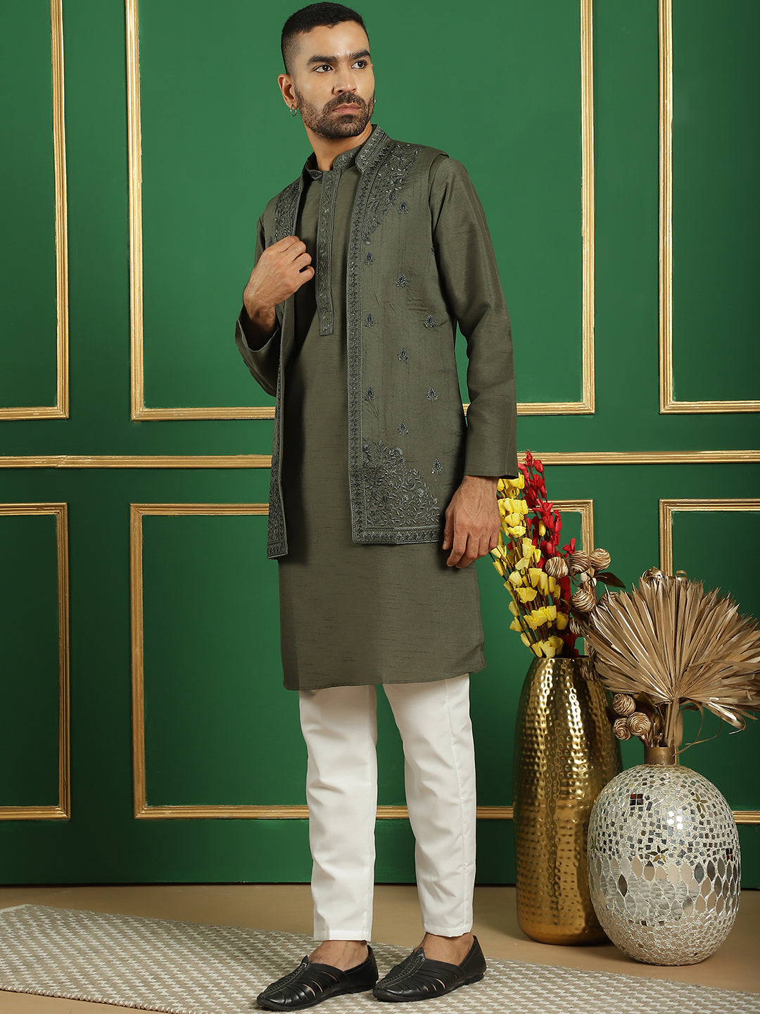 Men's Embroidered Waistcoat and Kurta Pyjama