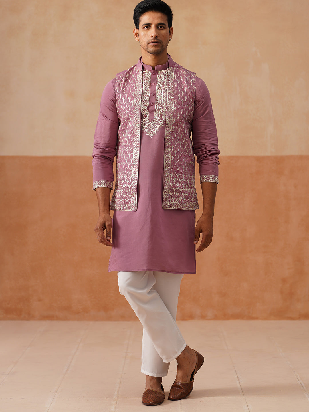 Classic Magenta Kurta Pyjama With Embroidered Waistcoat ( JOKPWCS 5262 Magenta )