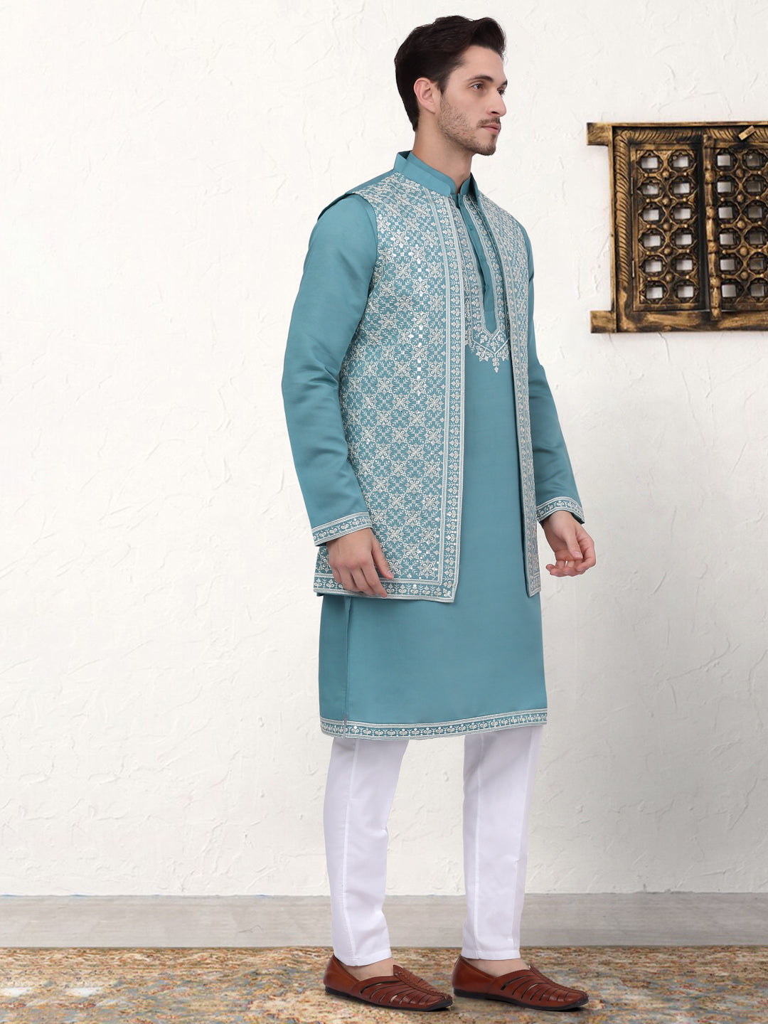Men's Embroidered Waistcoat and Kurta Pyjama