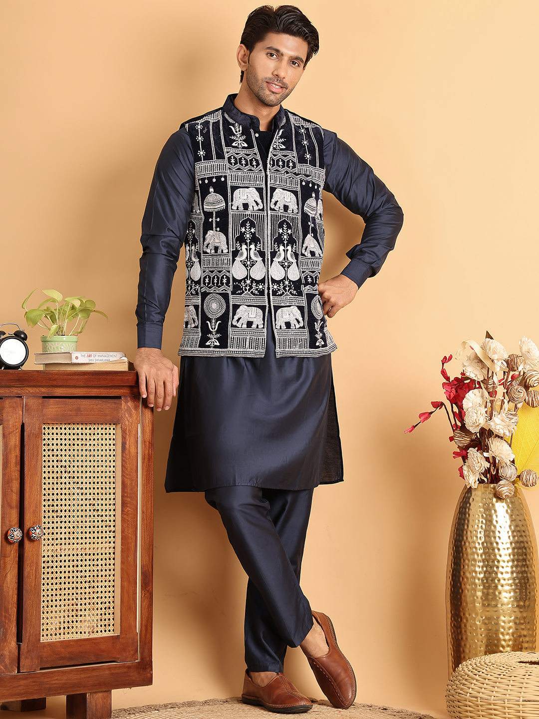 Men's Embroidered & Velvet Nehru Jacket With Solid Kurta Pyjama ( JOKPWC 592N 4119Navy )