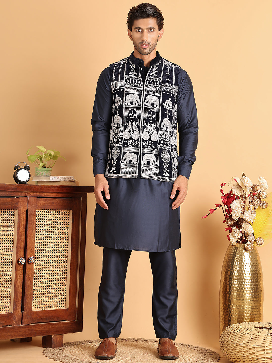Men's Embroidered & Velvet Nehru Jacket With Solid Kurta Pyjama ( JOKPWC 592N 4119Navy )