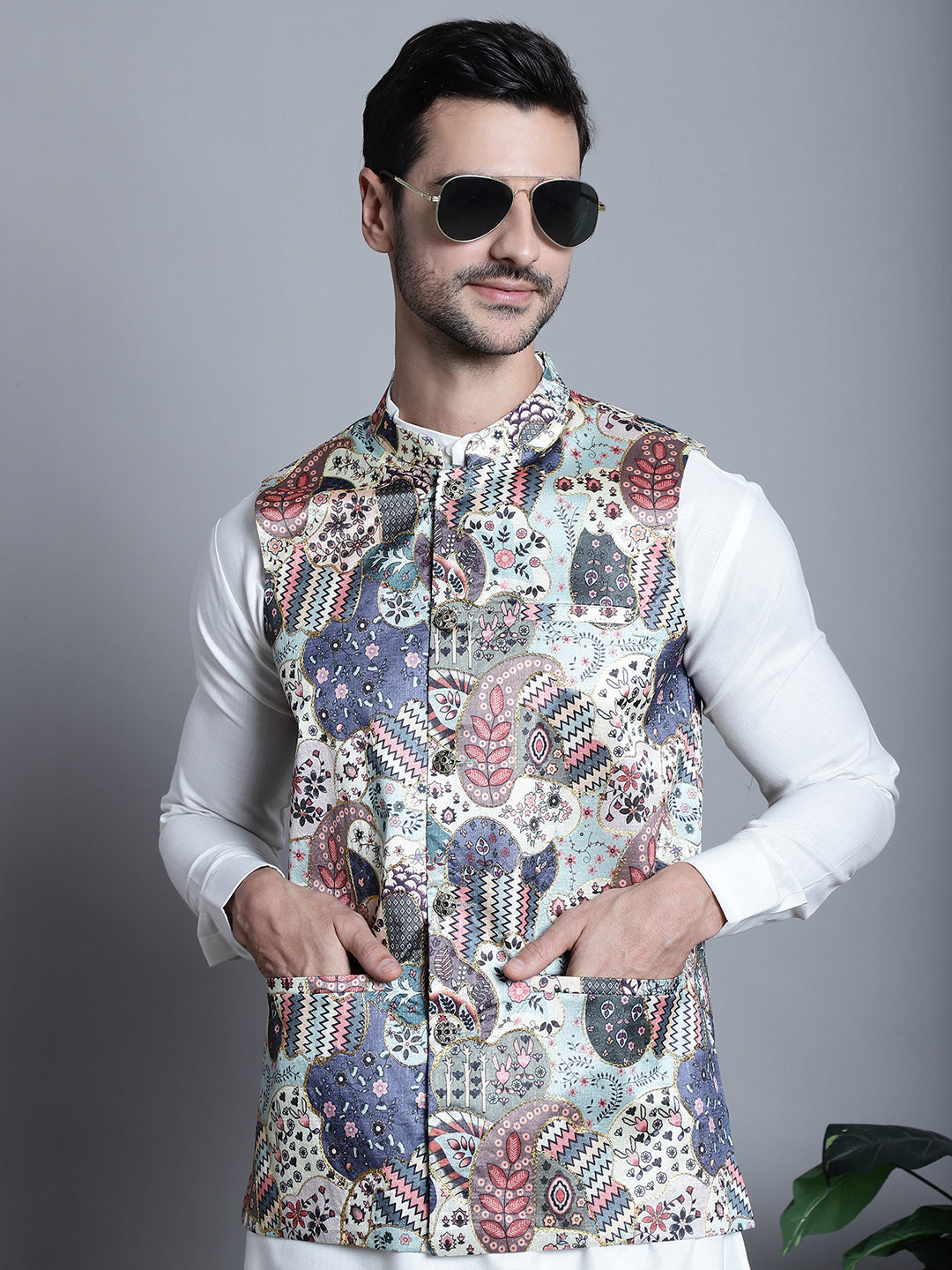 Men's Digital Print and Zari Work Nehru Jacket With Kurta Pyjama Set