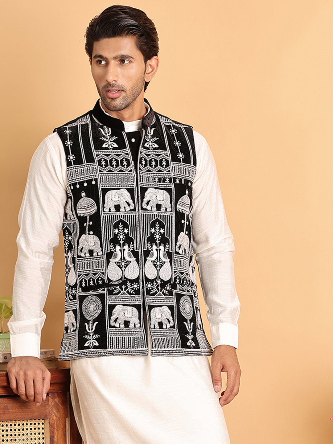 Men's Embroidered & Velvet Nehru Jacket With Solid Kurta Pyjama ( JOKPWC 592W 4119Black )