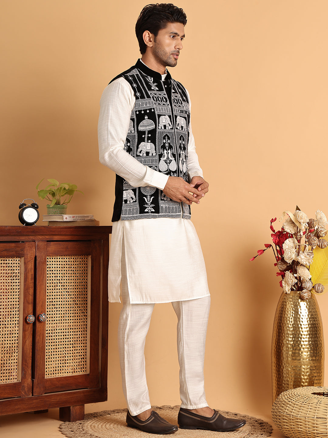 Men's Embroidered & Velvet Nehru Jacket With Solid Kurta Pyjama ( JOKPWC 592W 4119Black )