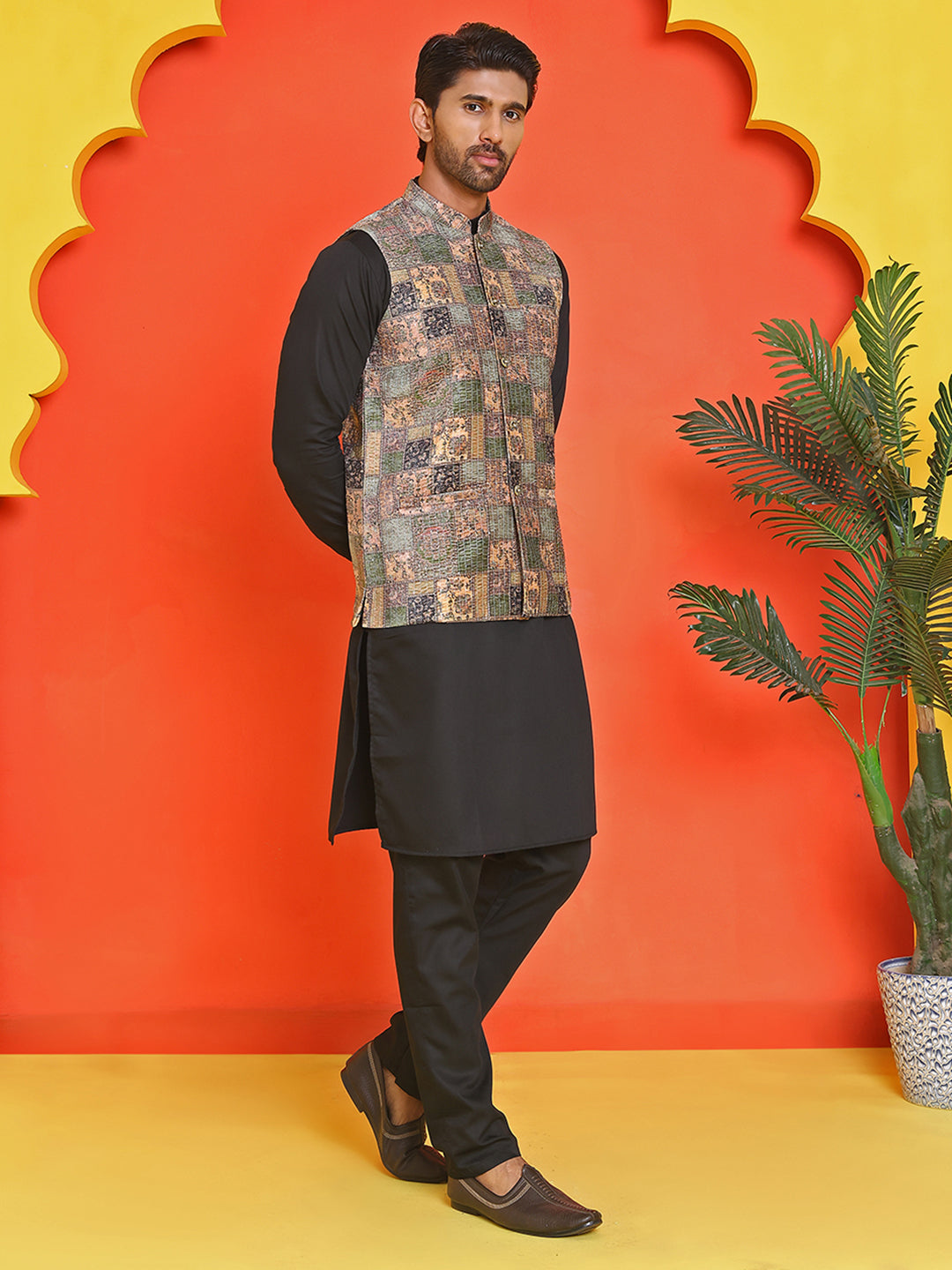 Sequins & Printed Nehru Jacket With Solid Kurta Pyjama Set ( JOKPWC 636B 4132 Peach )