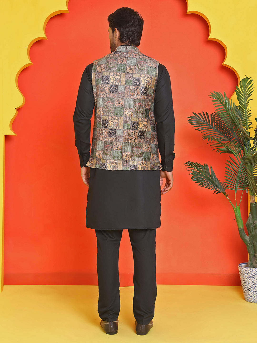 Sequins & Printed Nehru Jacket With Solid Kurta Pyjama Set ( JOKPWC 636B 4132 Peach )