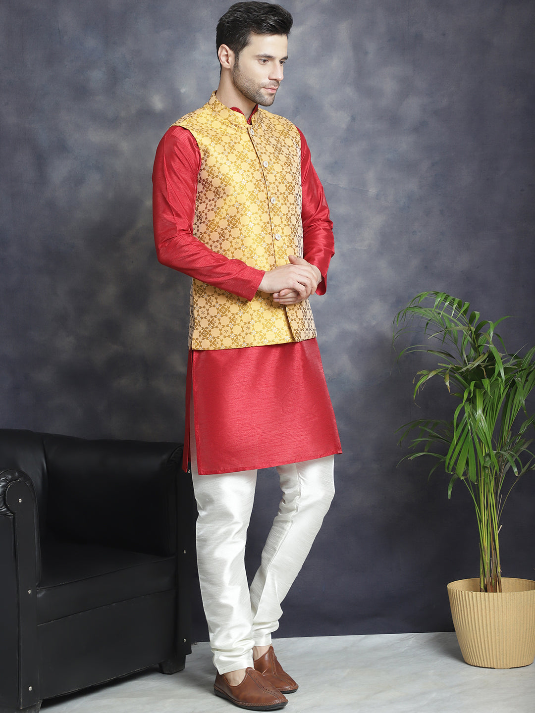 Men's Woven Design Nehru Jacket With Kurta Pyjama Set ( JOKPWC 636M 4083Mustard )