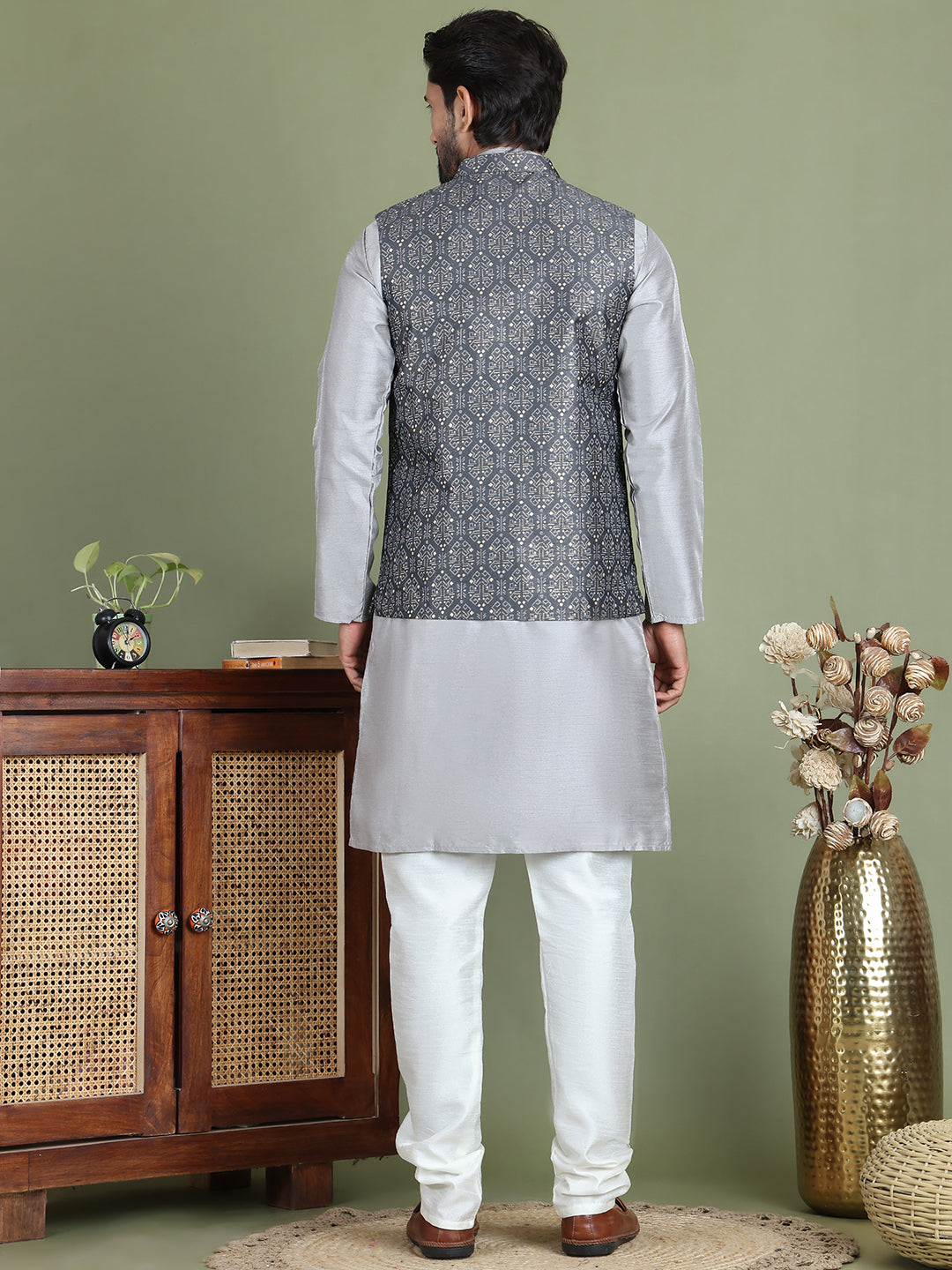 Men's Printed Nehru Jacket With Kurta Pyjama Set ( JOKPWC 636S 4084Charcoal )