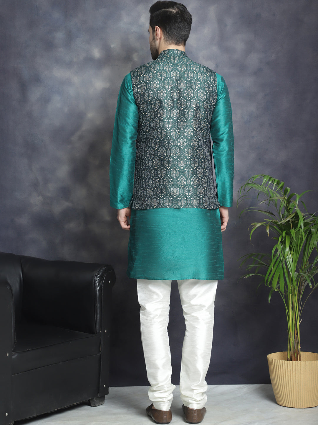 Men's Printed Nehru Jacket With Kurta Pyjama Set ( JOKPWC 636T 4084Olive )