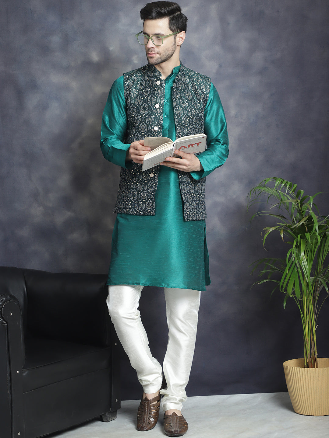 Men's Printed Nehru Jacket With Kurta Pyjama Set ( JOKPWC 636T 4084Olive )