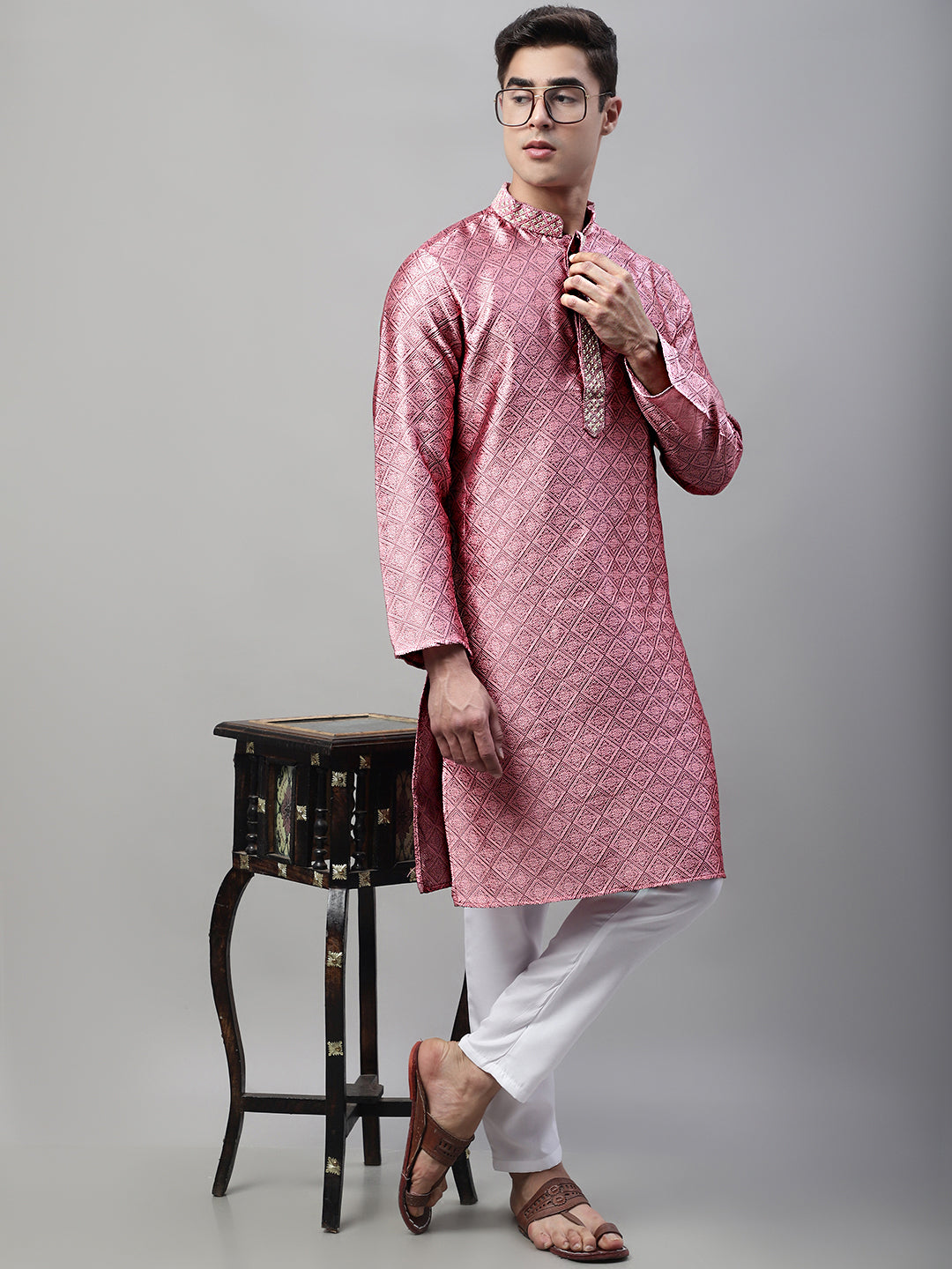 Men's Pink Collar Embroidered Silk Jacquard Kurta Pyjama