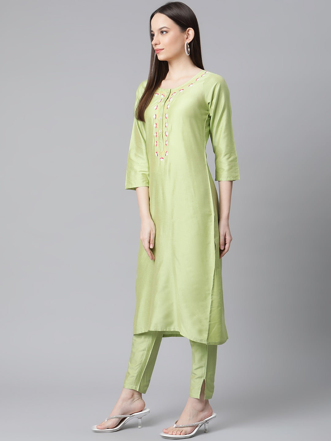 Women Green Embroidered Regular Kurta with Trousers & With Dupatta ( JOKS D30 1361 Green )