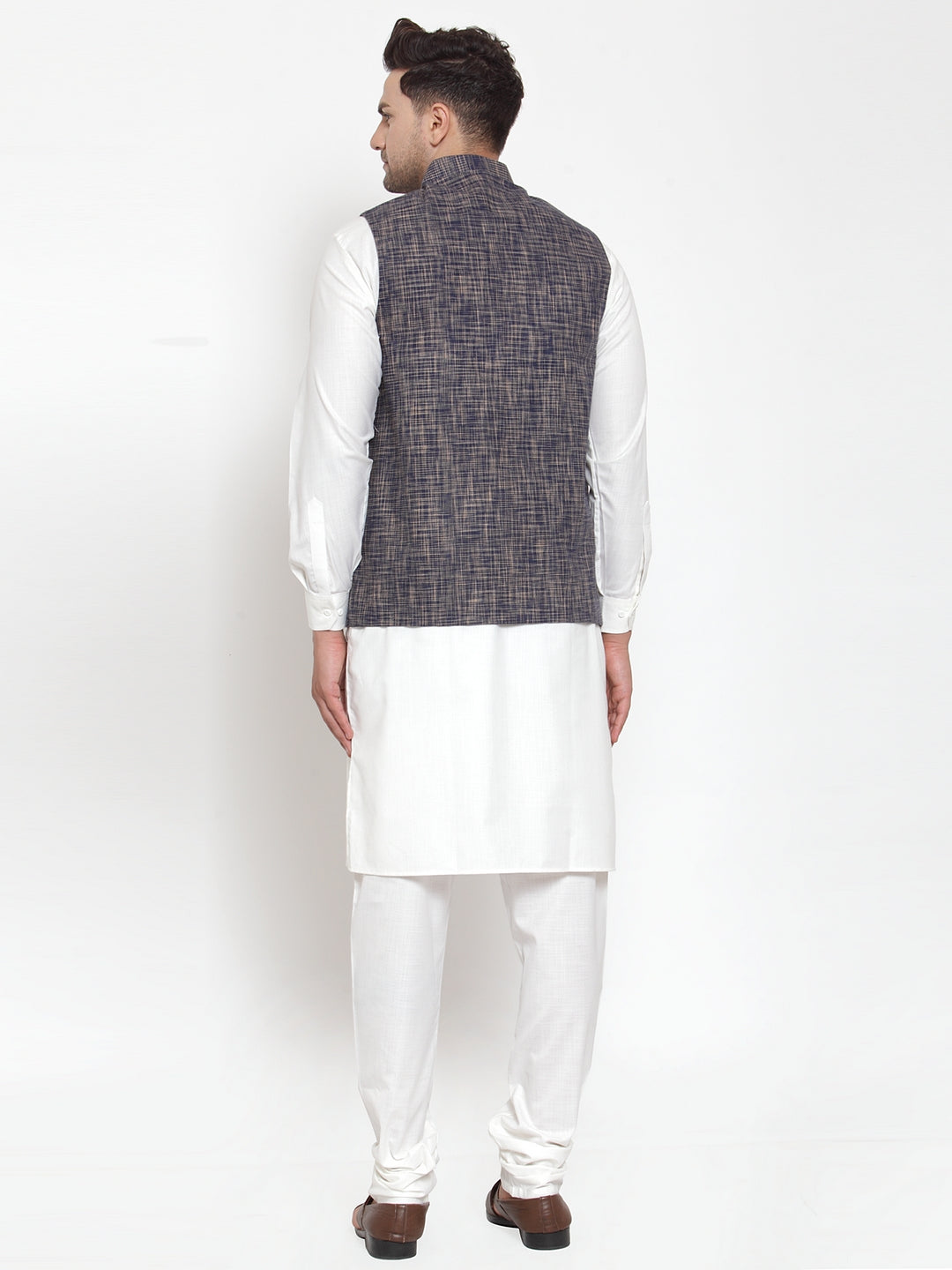 Jompers Men's White Solid Kurta with Pyjamas & Blue Nehru Jacket ( JOKP WC 4065 Blue-W )