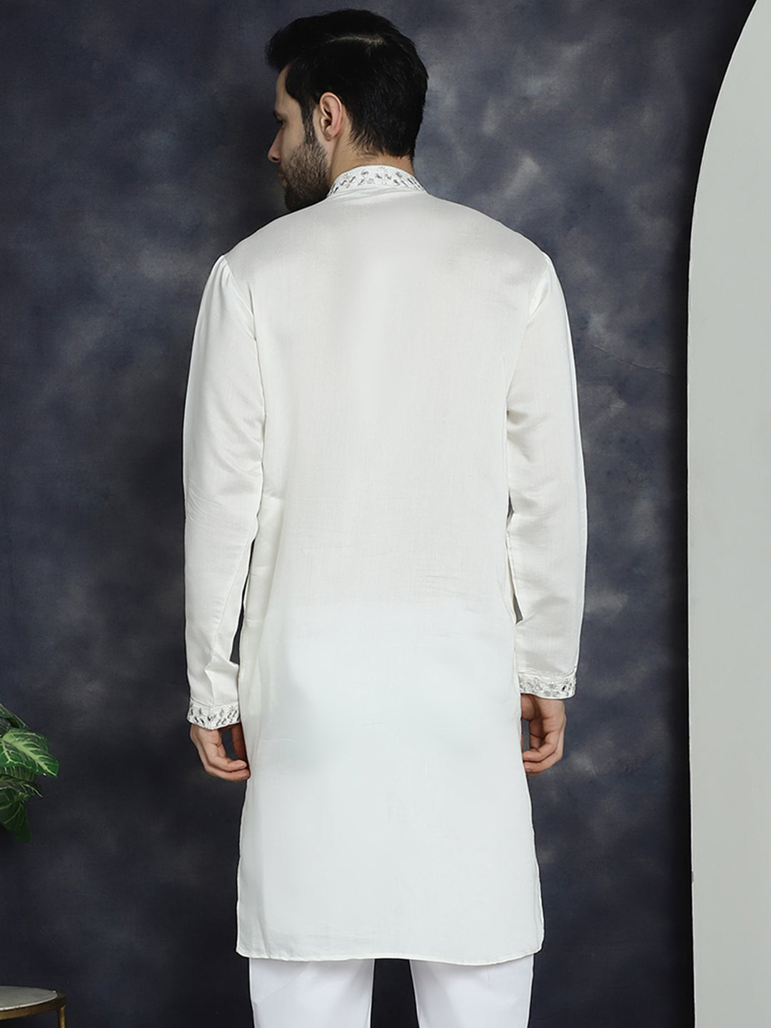 Men's Embroidered Kurtas ( KO 5045White )