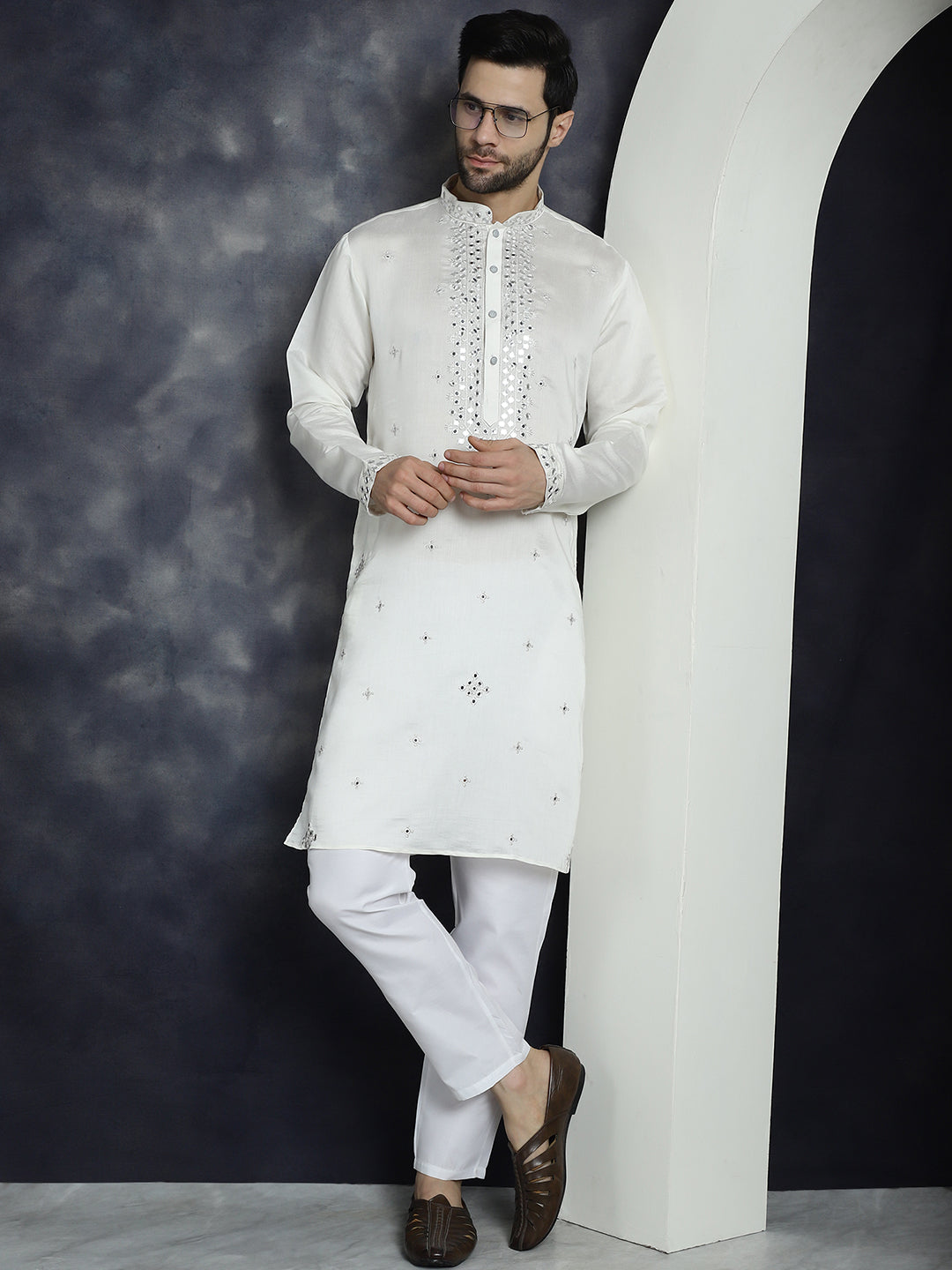 Men's Embroidered Kurtas ( KO 5045White )