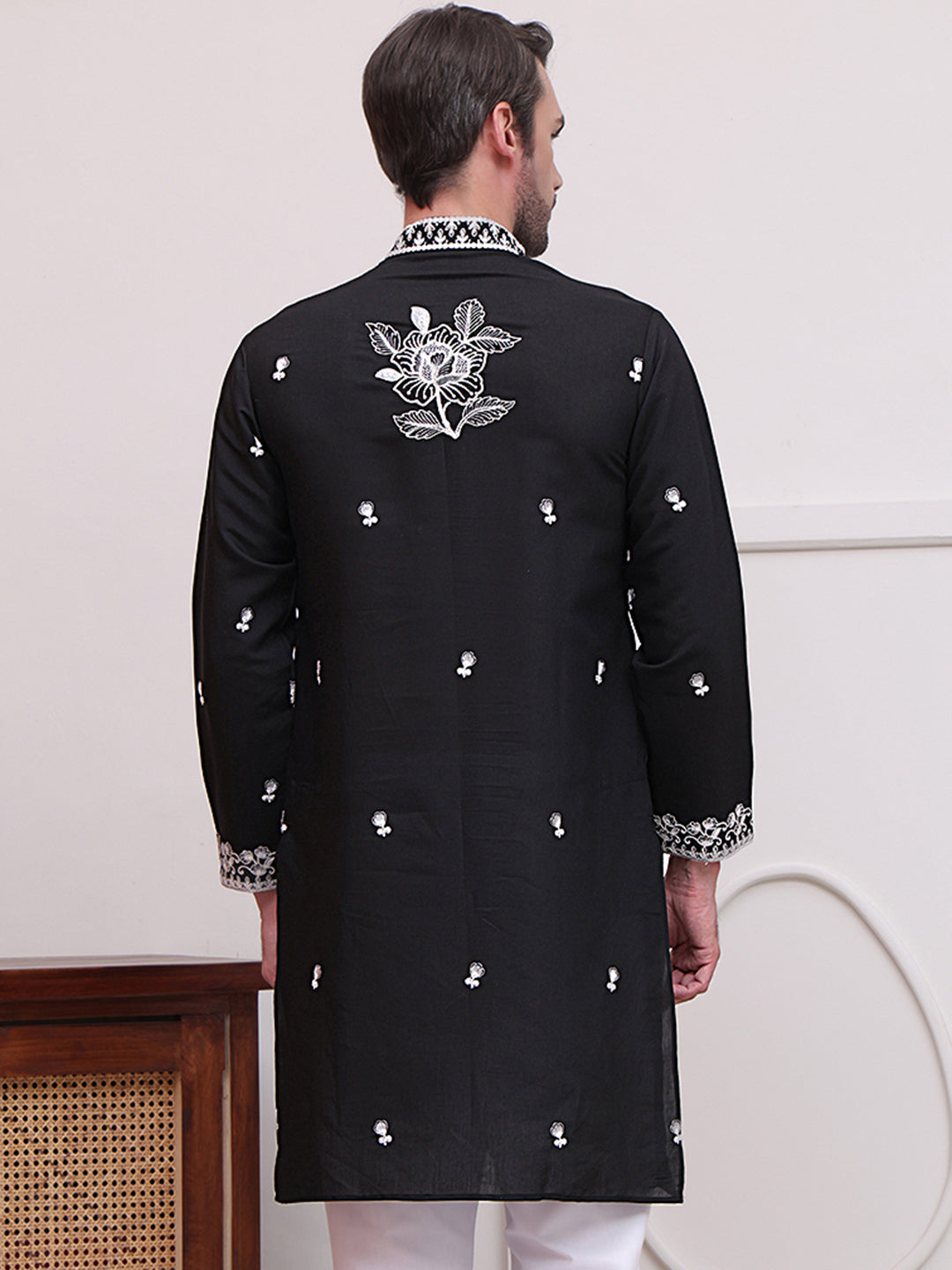 Floral Embroidered Kurtas ( KO 5100Black )