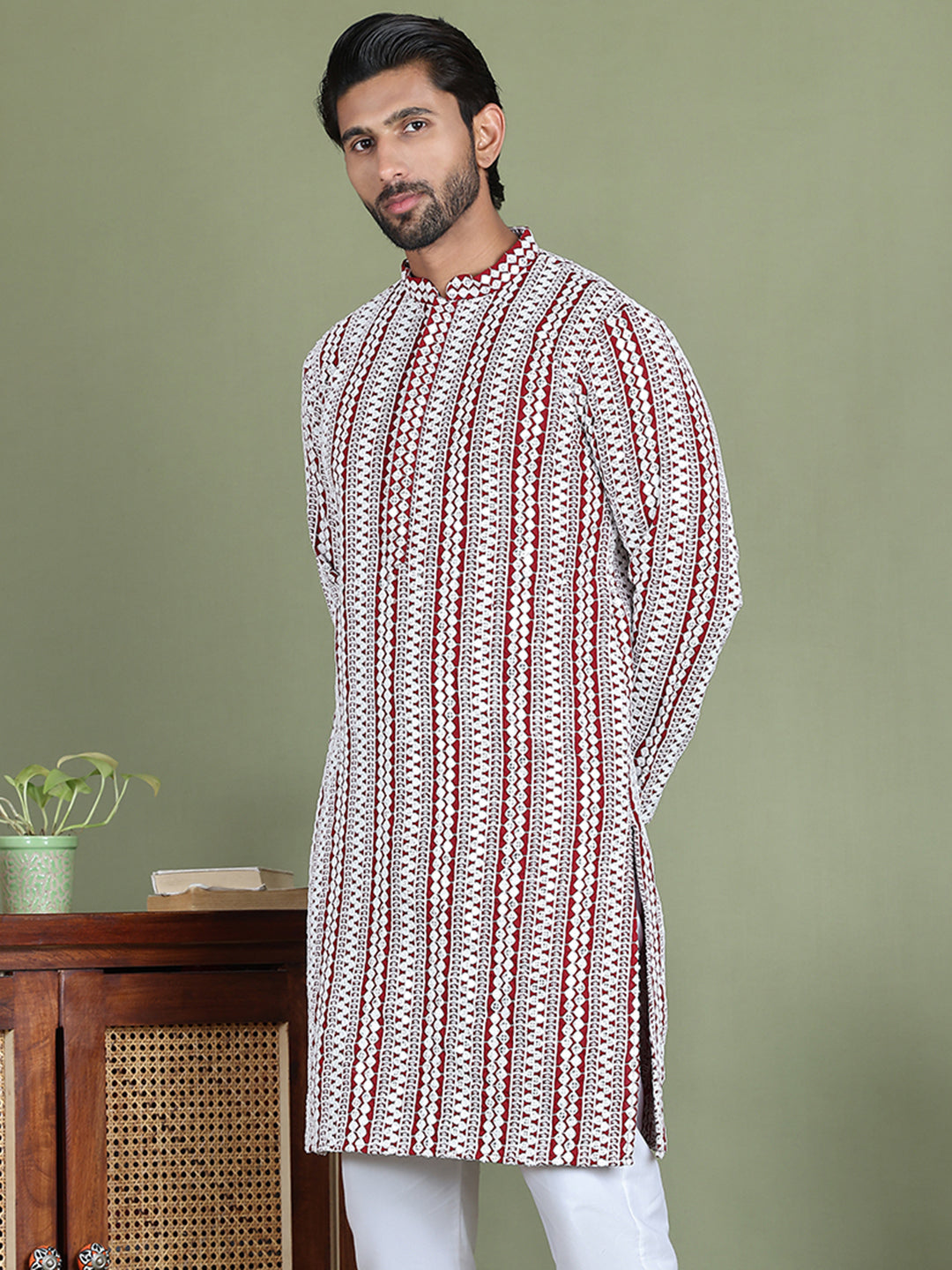 Embroidered and Mirror Work Kurtas. ( ko 5146Maroon )