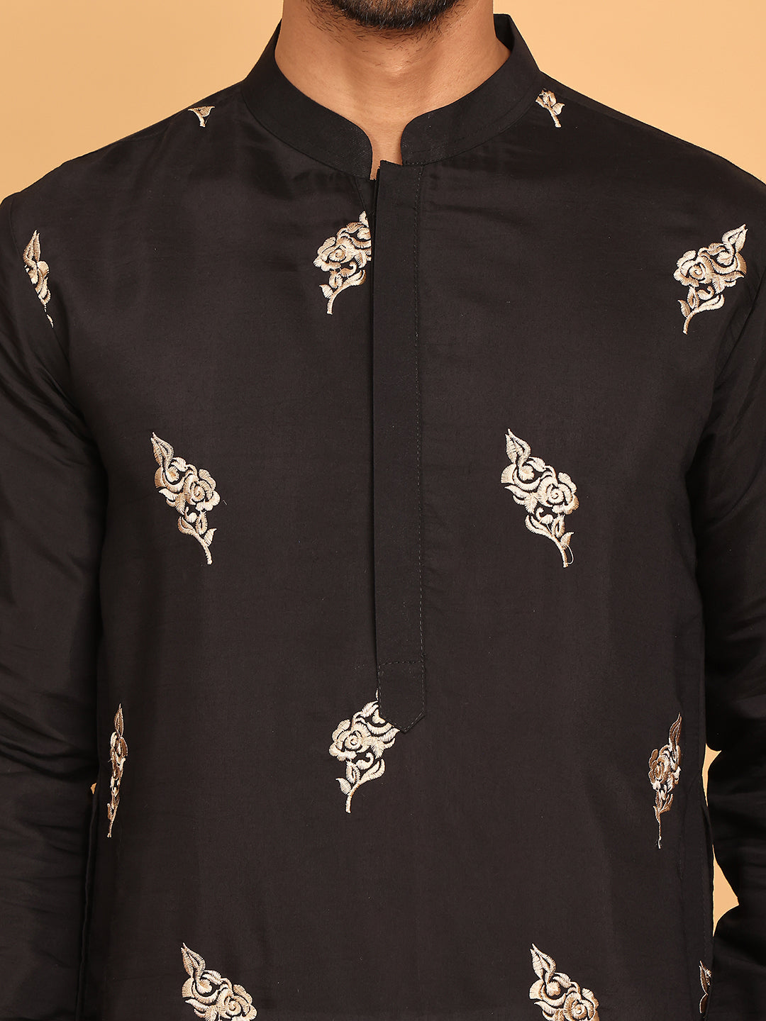 Black Embroidered Straight Kurtas For Men ( KO 5172 Black )