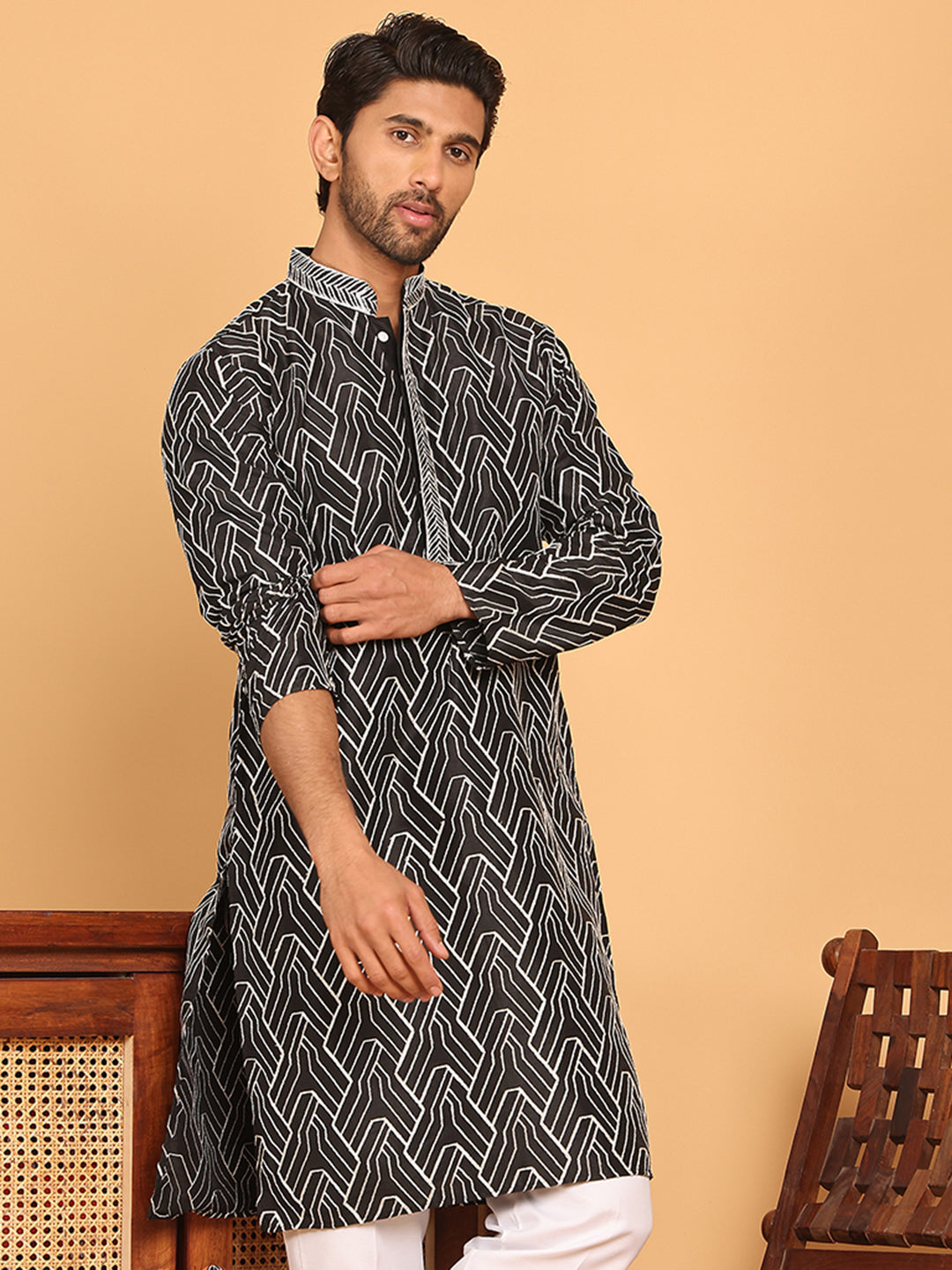 Embroidered straight Kurtas ( KO 5187 Black )