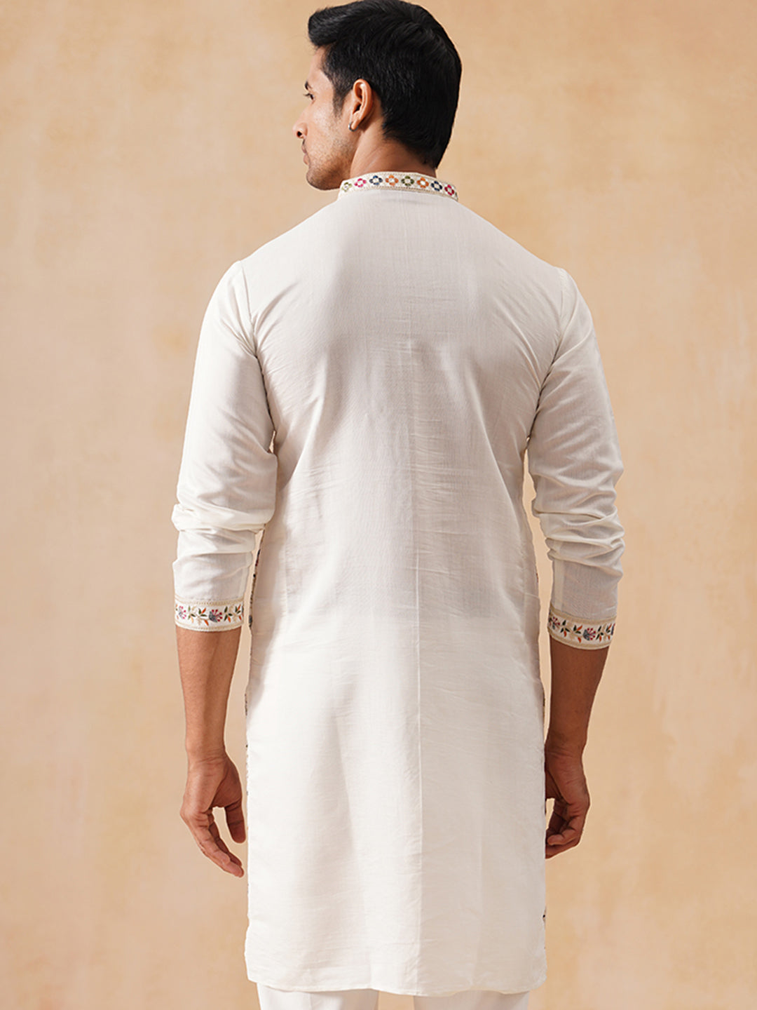 Silk Blend Kurta with Multicolor Embroidery ( KO 5283 White )