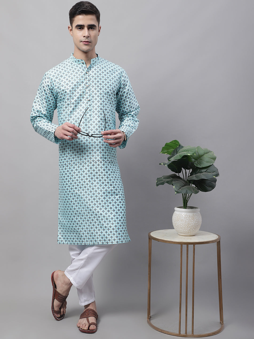 Men's Sky Blue Printed Silk Blend Kurtas