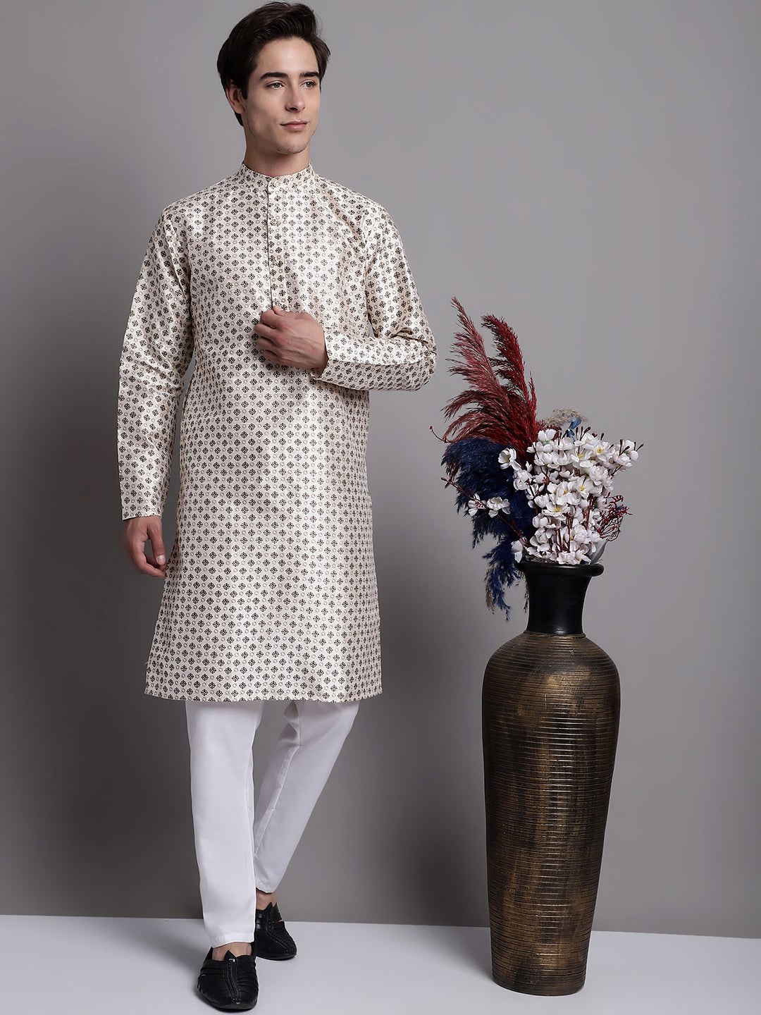 Men's Grey Printed Silk Blend Kurta