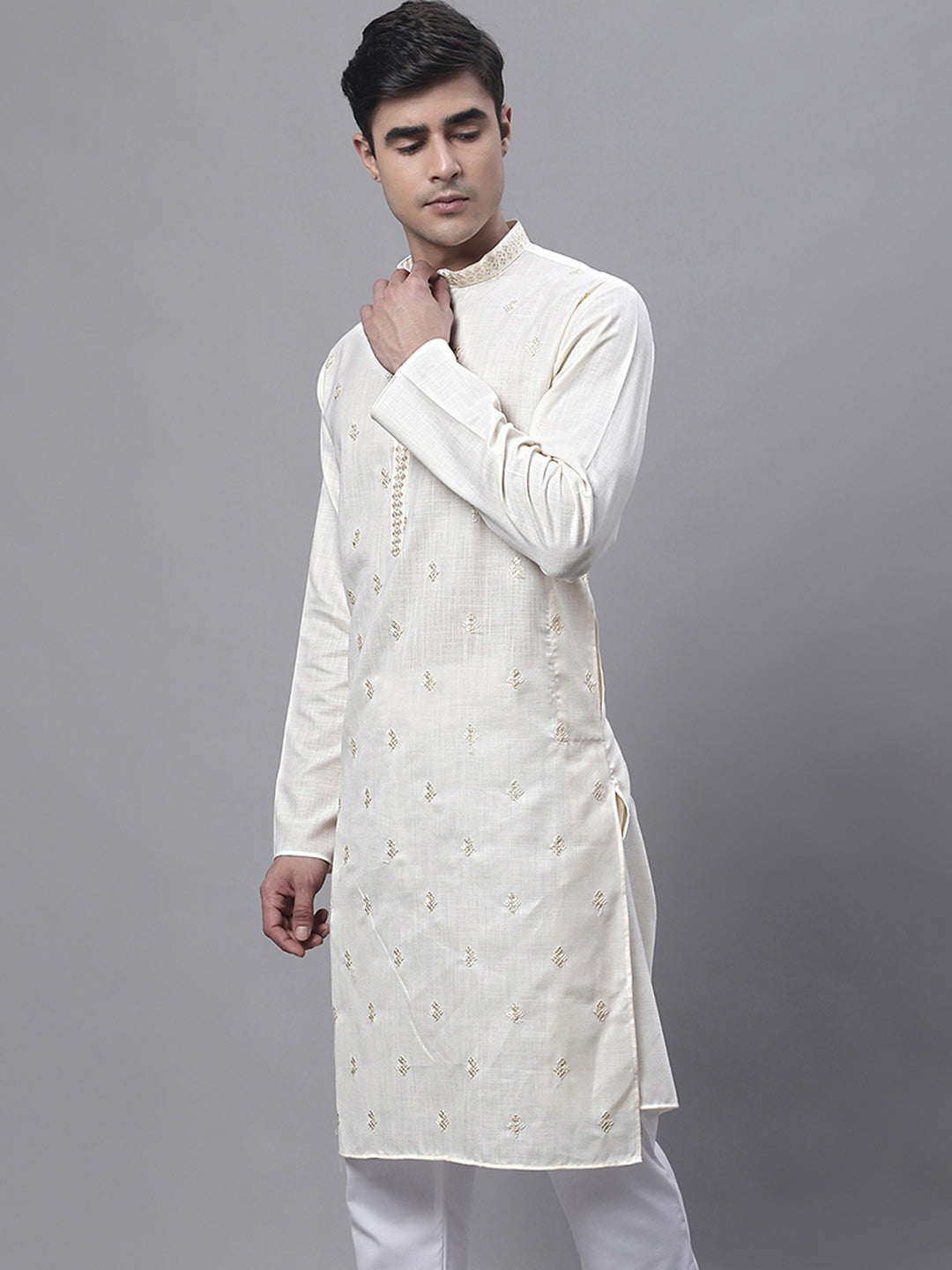 Men's White Embroidered Straight Kurtas
