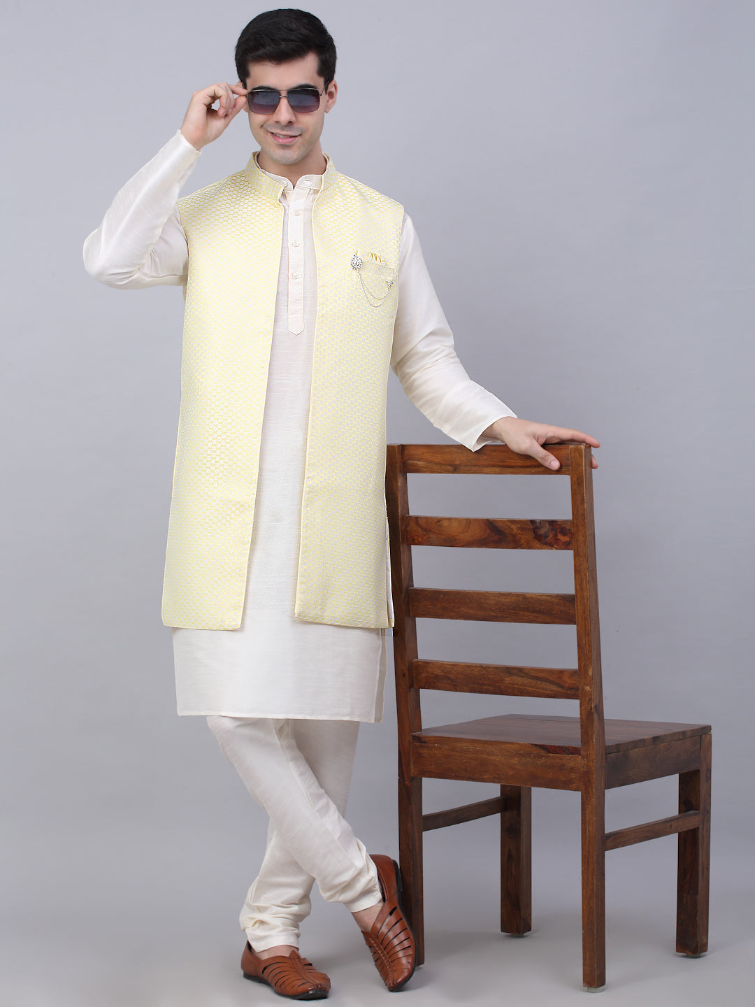 Men's Solid Kurta Pyjama With Shrug Jacket ( JOKPWCS W-D 4067Yellow )