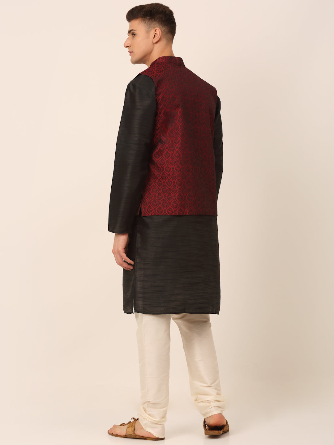 Men's Woven Design Nehru Jacket and Kurta Pyjama Set ( JOKPWC B-D 4027Maroon )