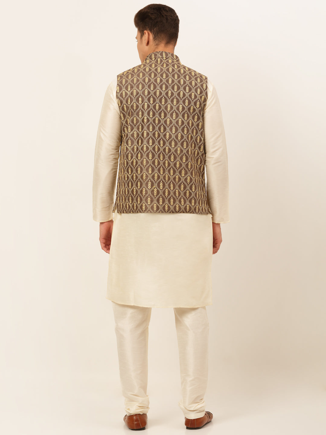 Men's Solid Kurta Pyjama With Nehru Jacket ( JOKPWC W-D 4049Brown )