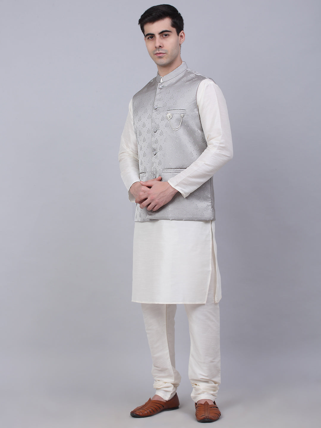 Men's Solid Kurta Pyjama With Woven Design Nehru Jacket ( JOKPWC W-D 4050Grey )