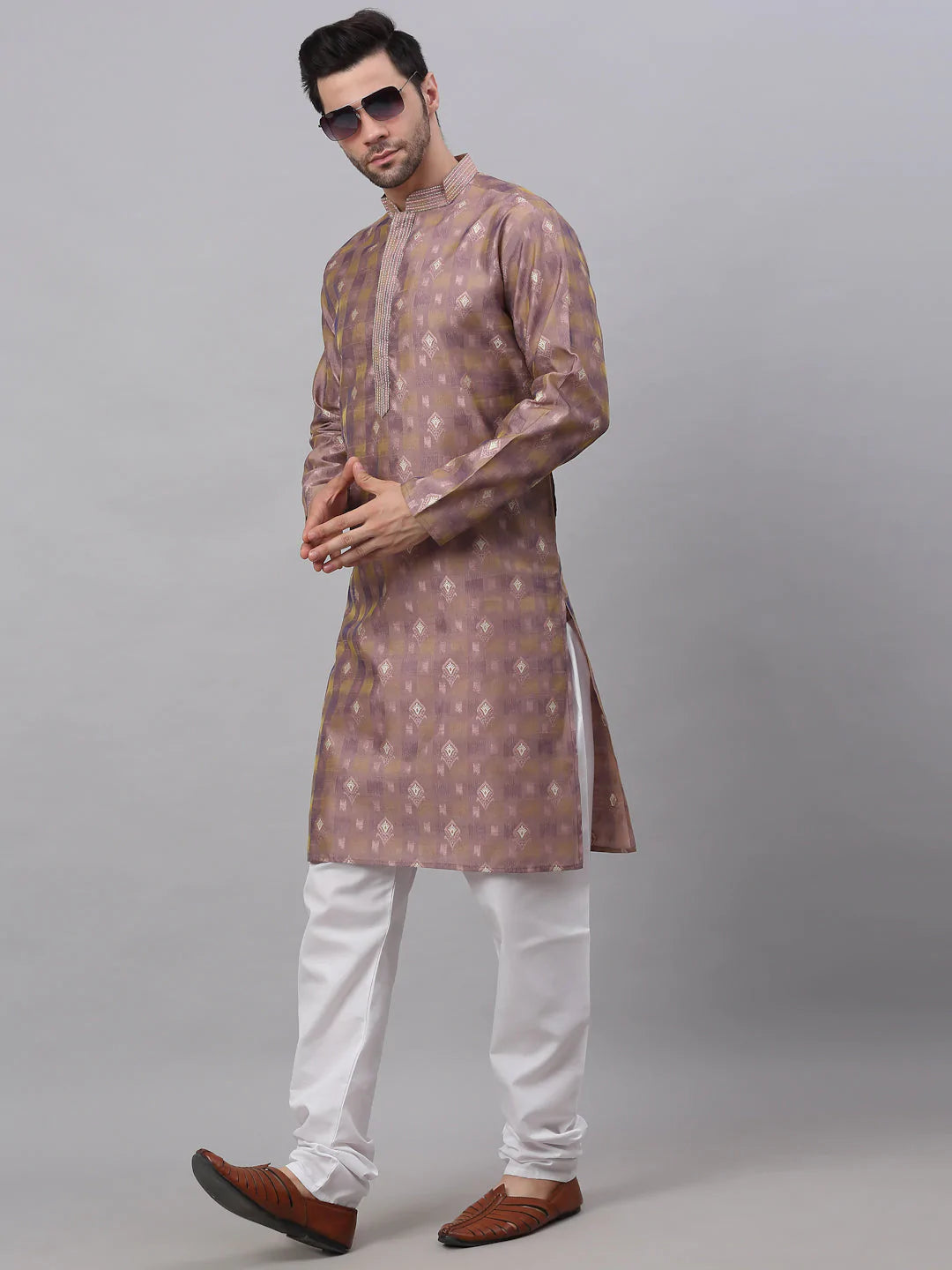 Jompers Men's Pink Collar Embroidered Woven Design Kurta Pajama ( JOKP 672 Pink )