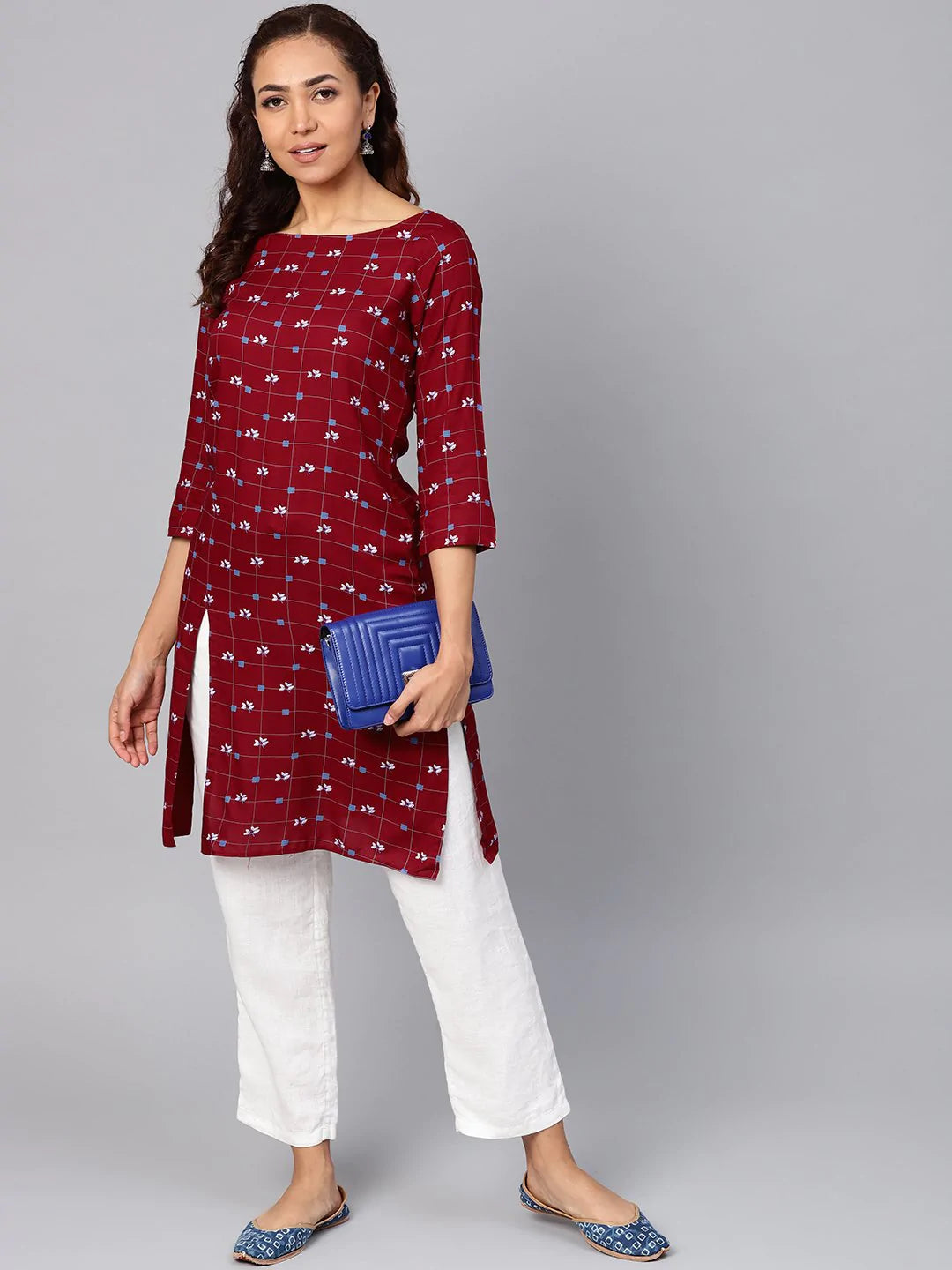 Jompers Women Maroon & Off-White Checked Straight Kurta ( JOK 1273 Maroon )