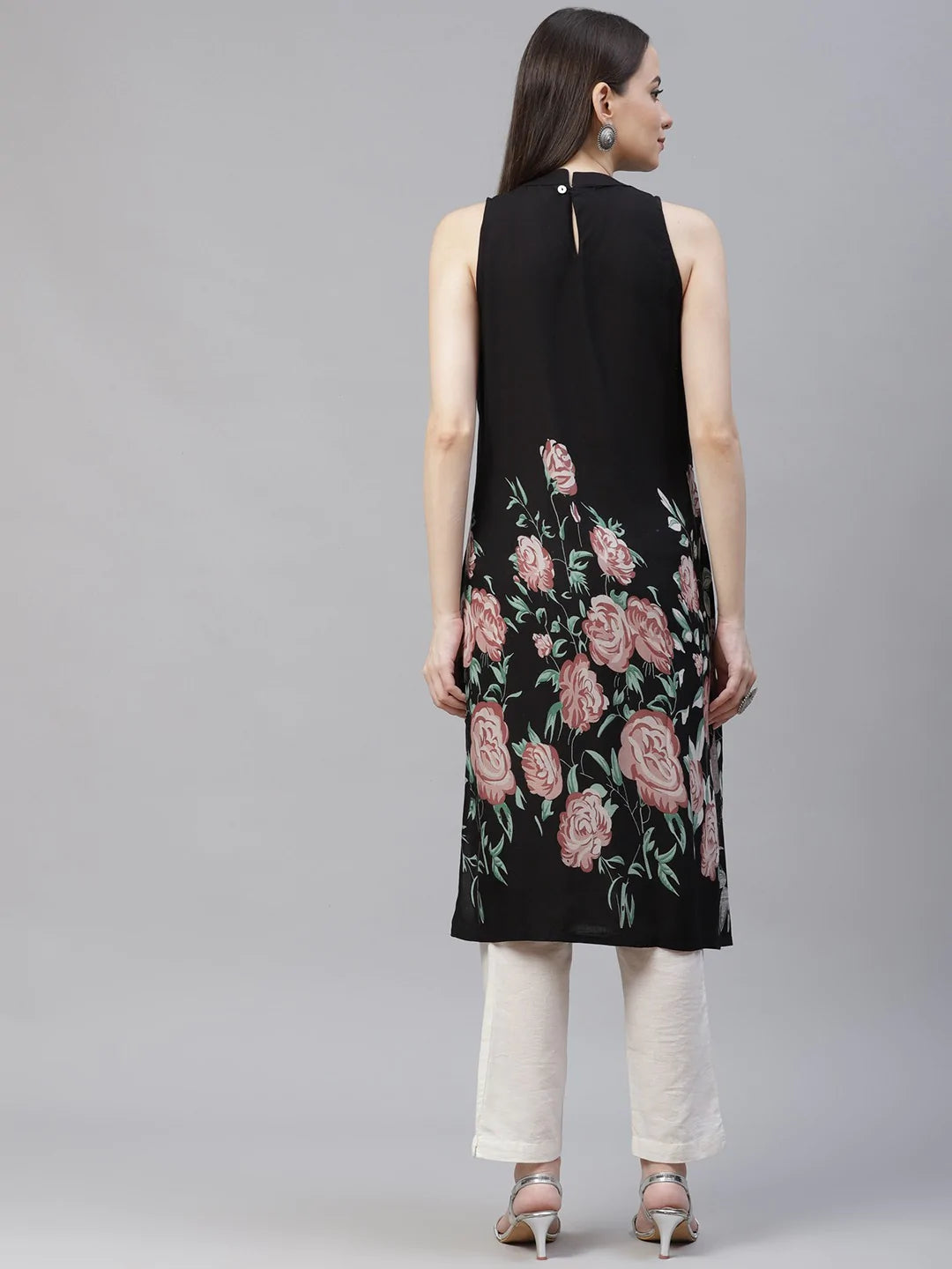 Women Black Floral Printed Floral Kurta ( JOK 1398 Black )