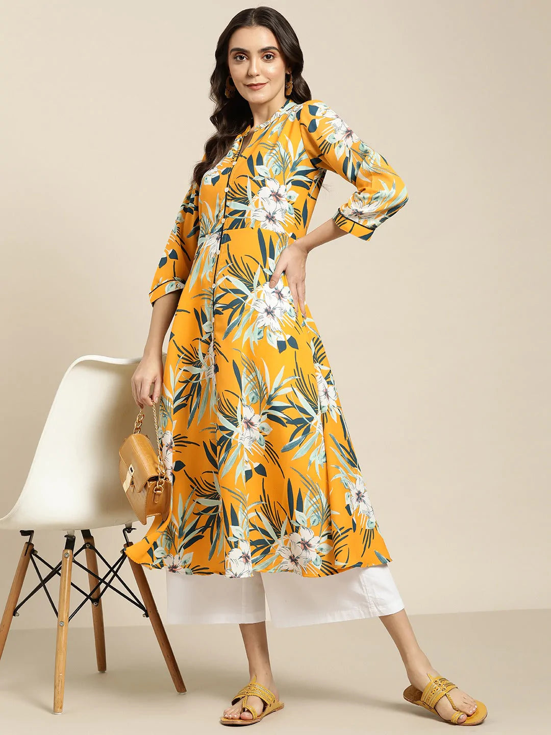 Women Yellow & Teal Blue Floral Printed Floral Georgette Anarkali Kurta ( JOK 1437 Yellow )