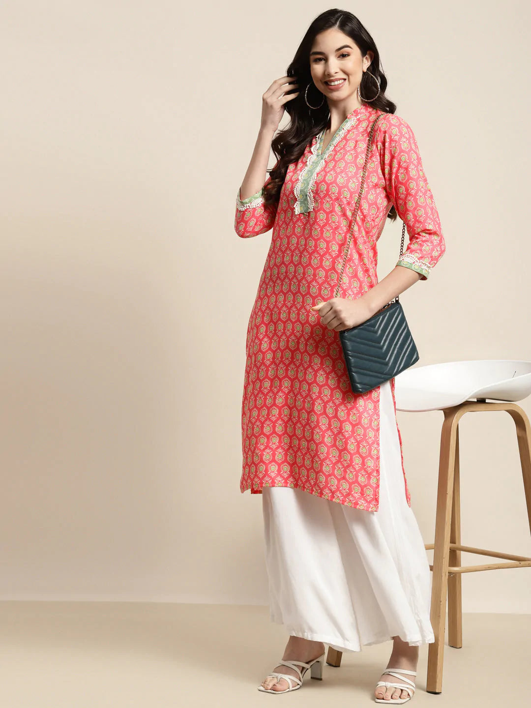 Ethnic Motifs Thread Work Kurta ( JOK 1446 Pink )