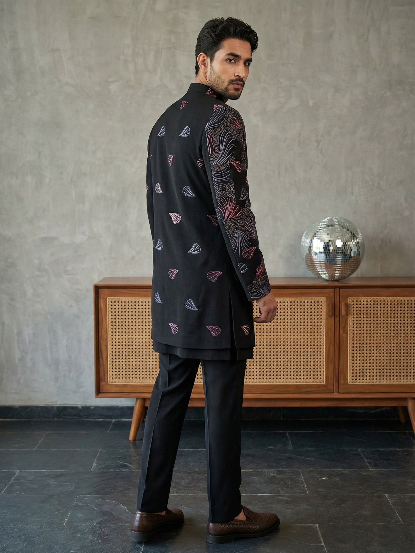 Men Black Embroidered Indo-Western Set ( 50JIND 121Black S )