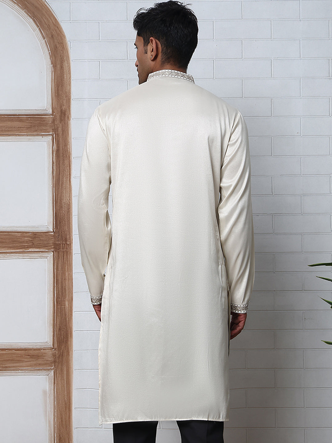 Silk Blend Ethnic Embroidered Kurtas ( ANMKO 296Off-White )