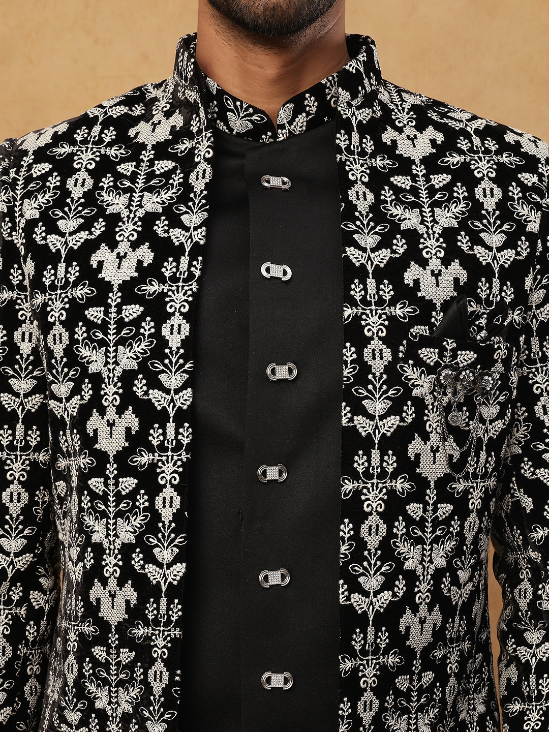 Men's Black & Off-White Floral Embroidered Indo-Western Set ( 50JIND 105 Off-White )