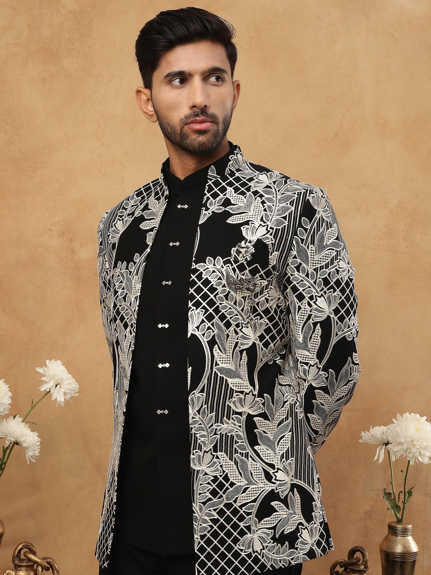 Men's Black & Silver Geometric Floral Indo-Western Set ( 50JIND 109 Off-White )