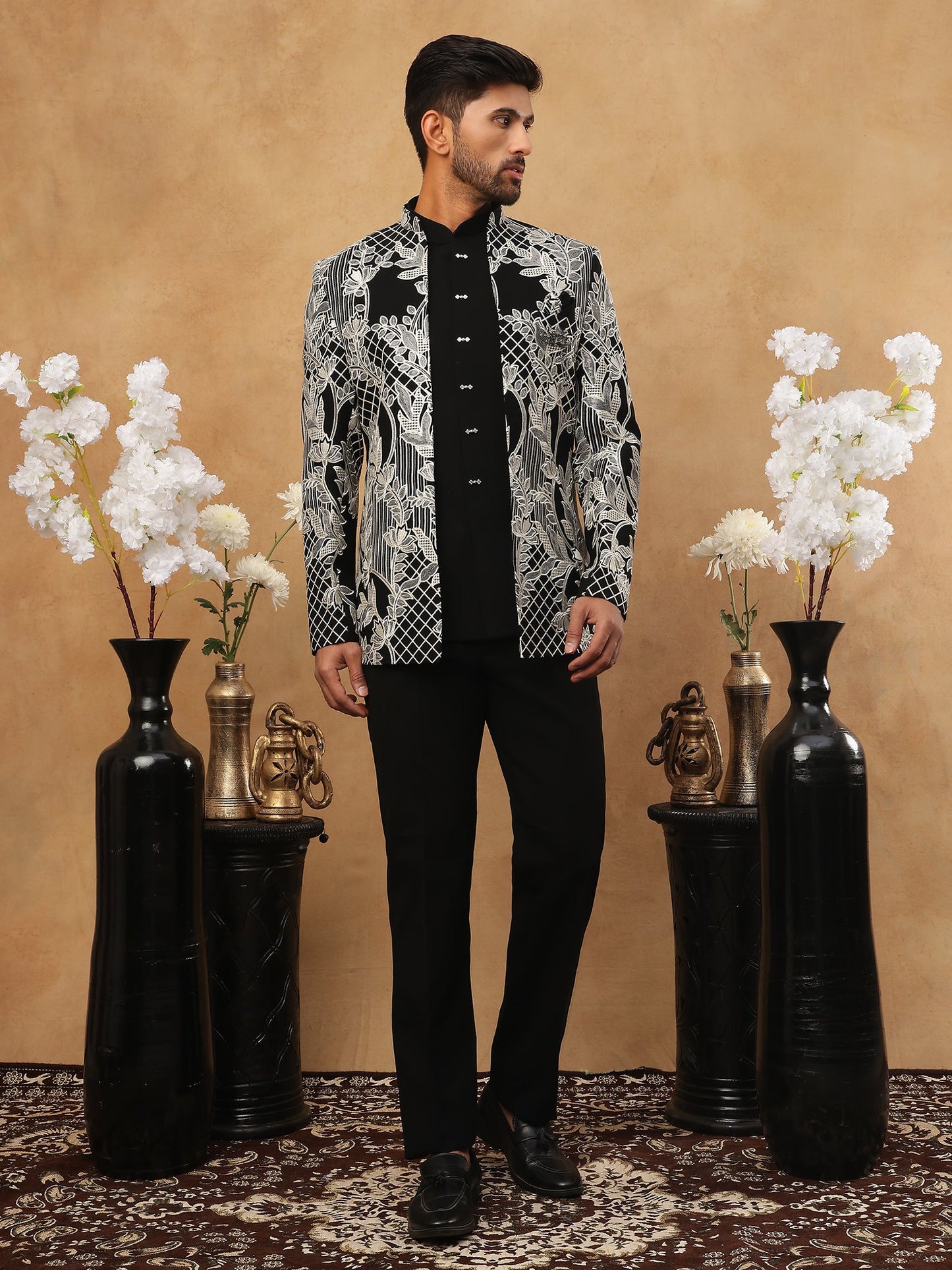 Men's Black & Silver Geometric Floral Indo-Western Set ( 50JIND 109 Off-White )