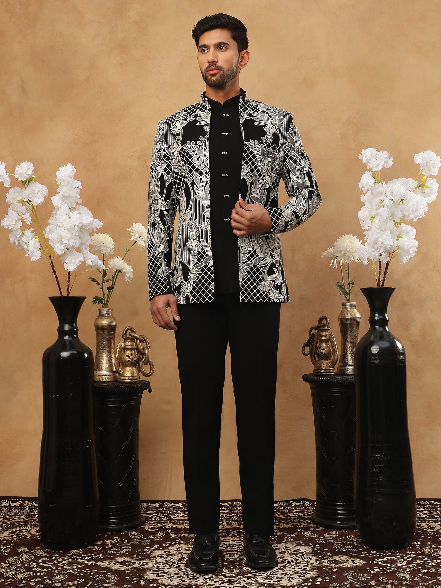 Men's Black & Silver Geometric Floral Indo-Western Set ( 50JIND 109 Off-White )